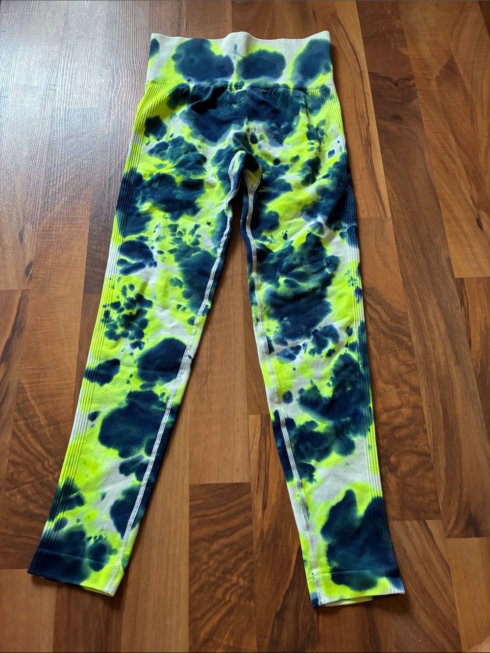 SHEIN Neon Yellow & Navy Tie-Dye Kids Leggings